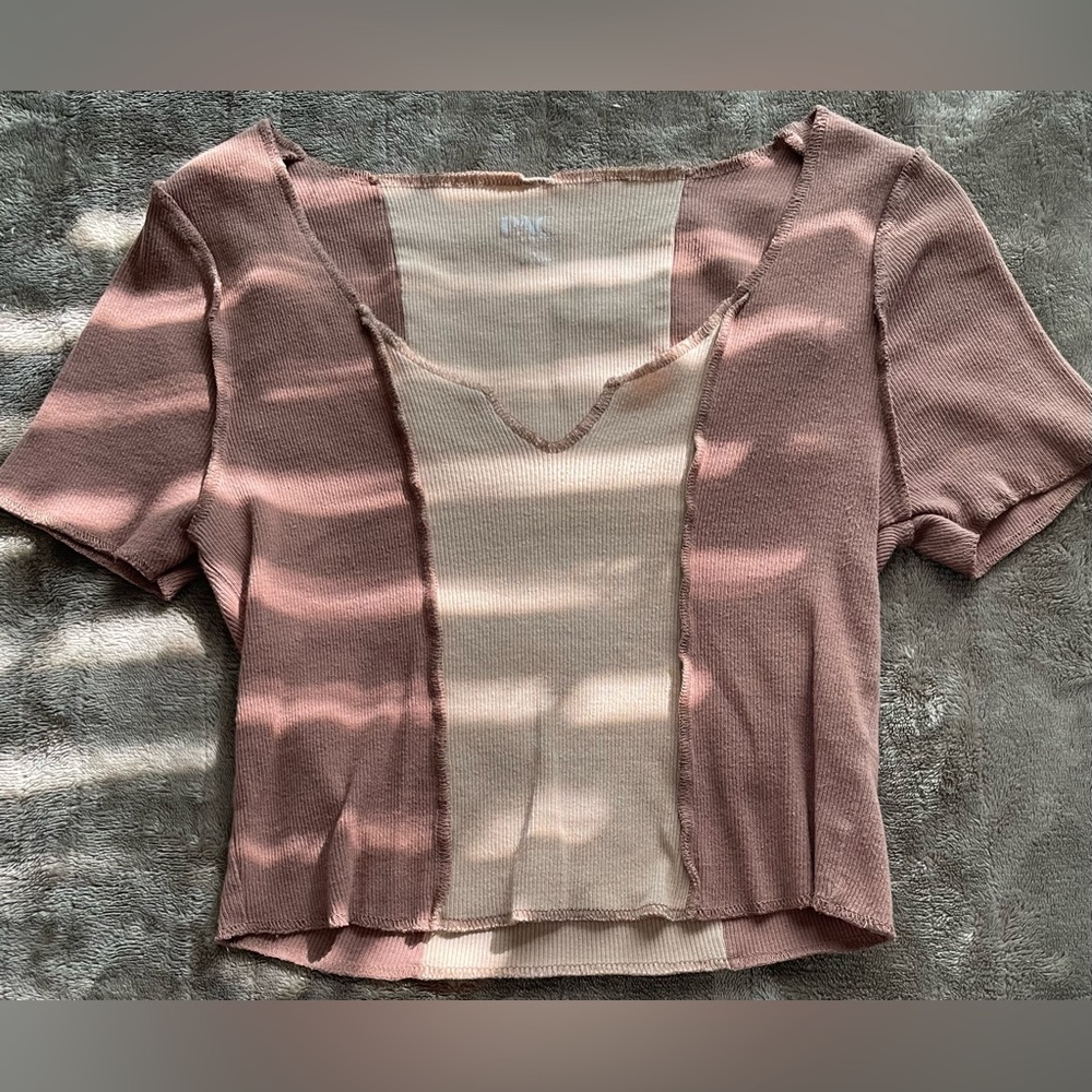 pacsun 2 toned v neck tee